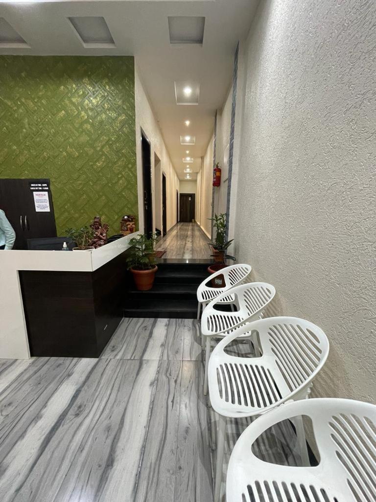 Hotel Teertham Amarkantak エクステリア 写真